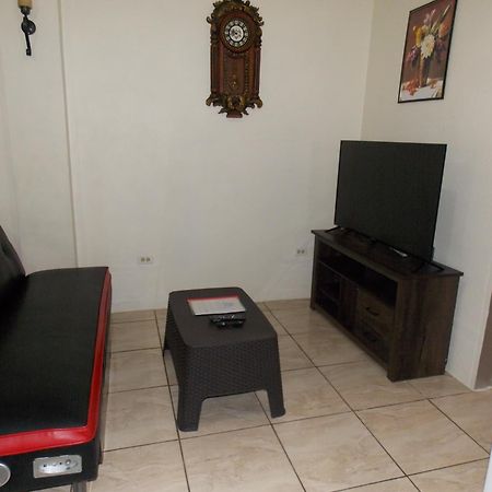 Stewart Apt- Trincity, Airport, Washer, Dryer, Office, Cable , Wifi Εξωτερικό φωτογραφία